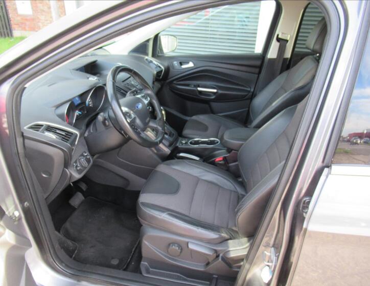 Ford Kuga 21
