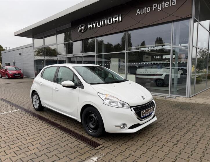 Peugeot 208 1