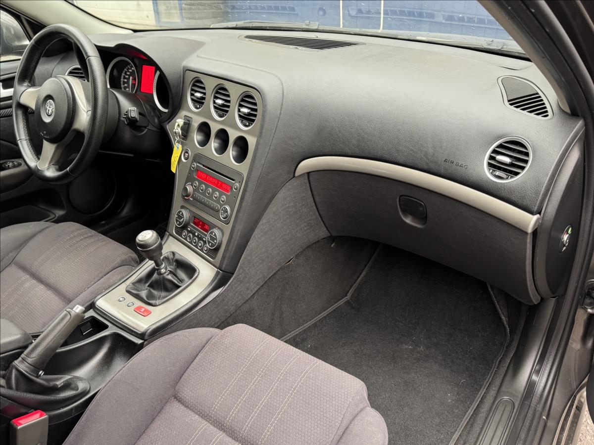 Alfa Romeo 159