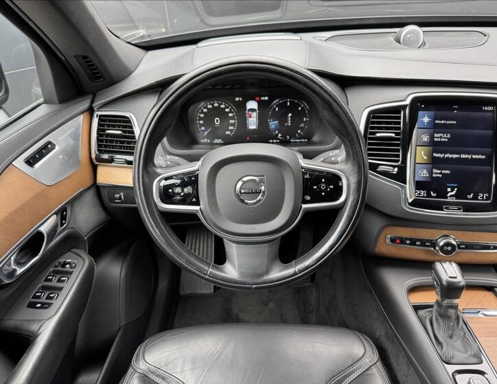 Volvo XC90 14