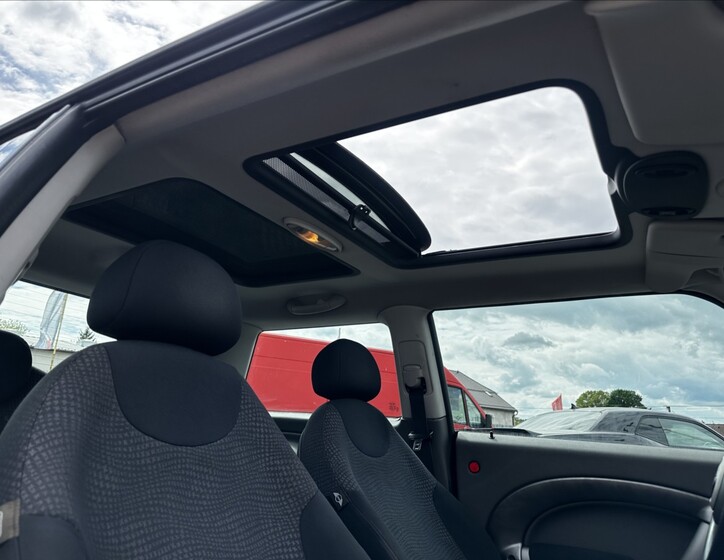 Mini Cooper 17