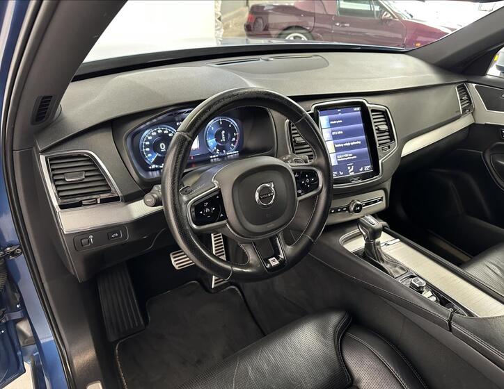 Volvo XC90 6