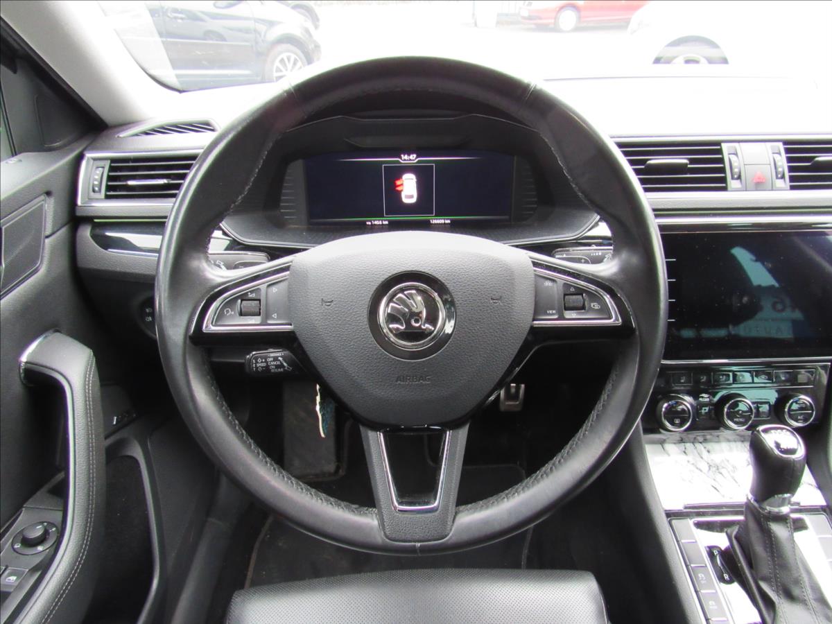 Škoda Superb