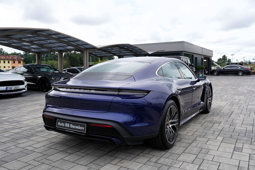Porsche Taycan