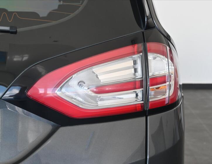Ford Galaxy 32