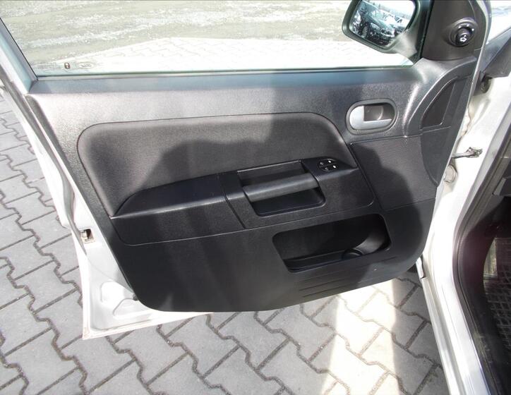 Ford Fusion 26