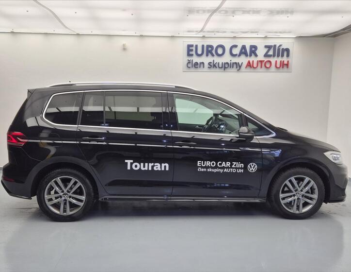 Volkswagen Touran 4