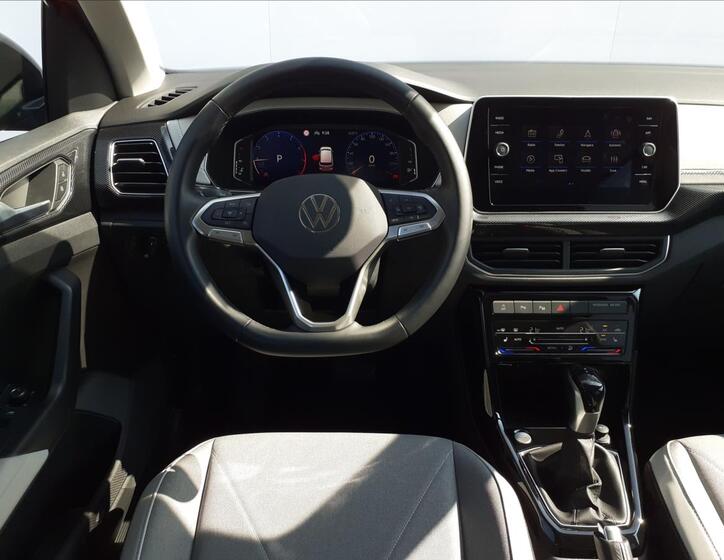 Volkswagen T-Cross 9