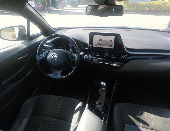 Toyota C-HR 7