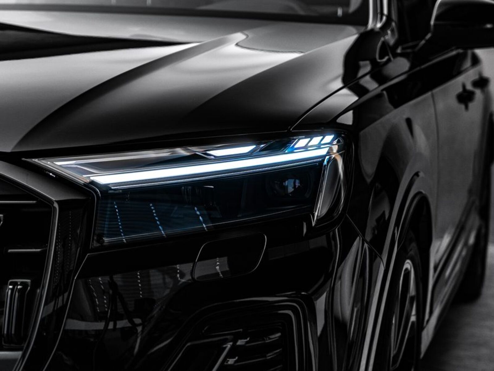 Audi Q7 8