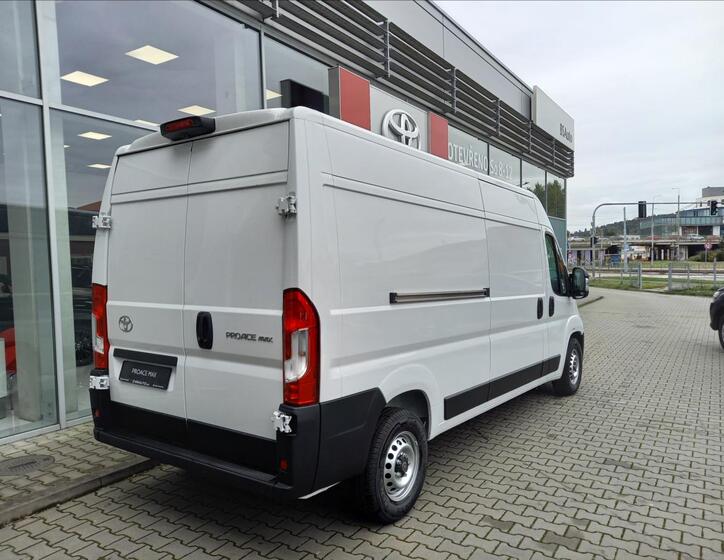 Toyota ProAce 4