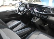 Volkswagen Multivan 15