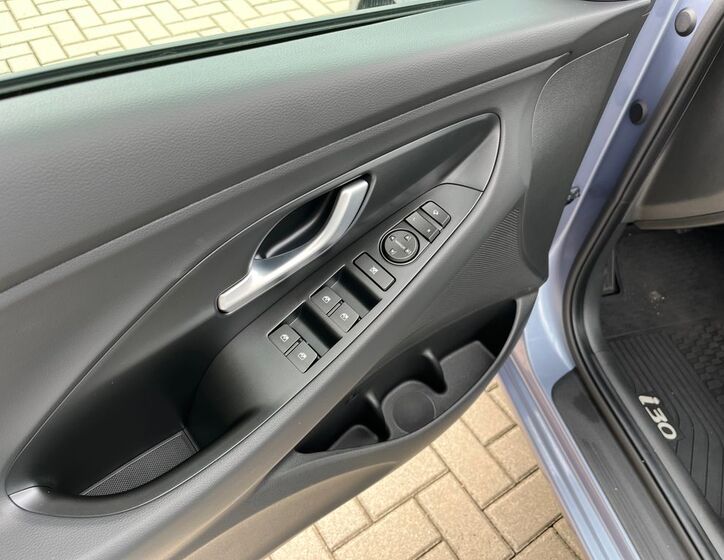Hyundai i30 12