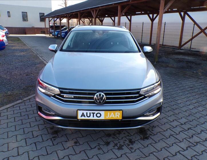 Volkswagen Passat 2