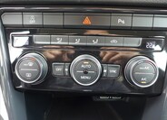 Volkswagen T-Roc 29