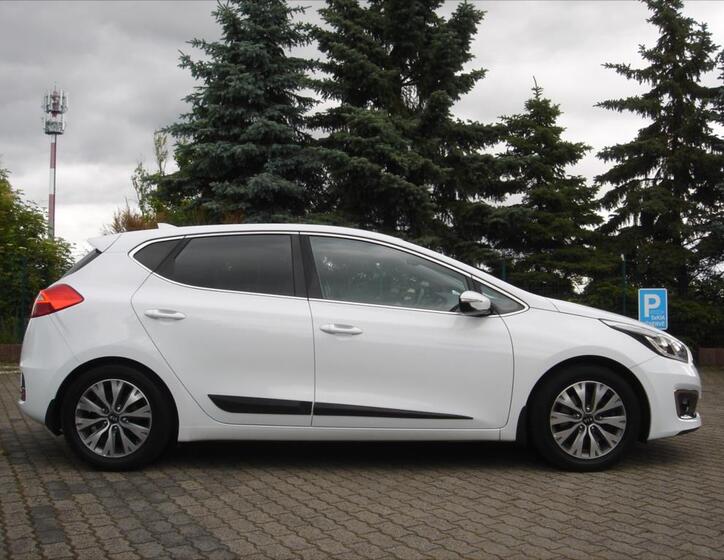 KIA Ceed 11