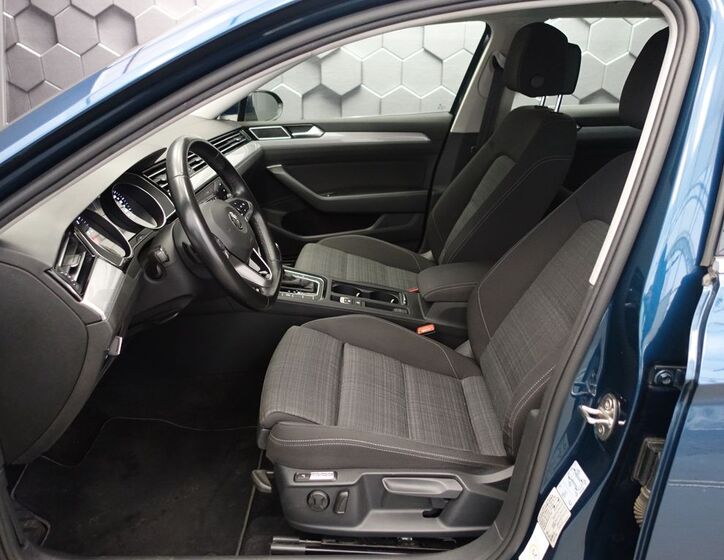 Volkswagen Passat 24