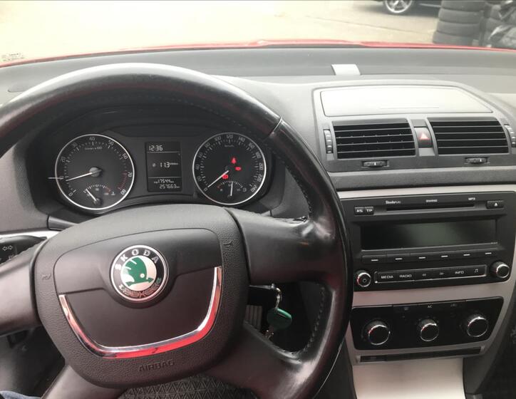 Škoda Octavia 9