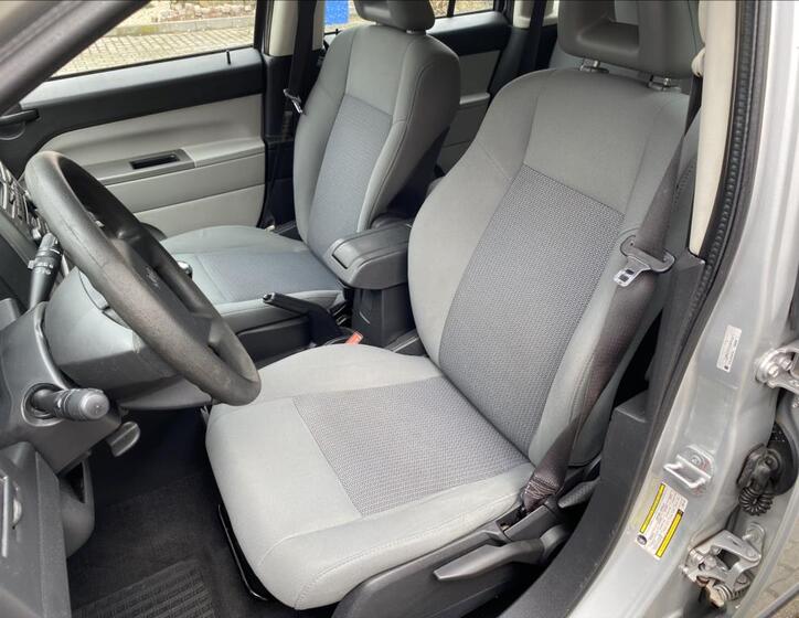 Jeep Compass 9