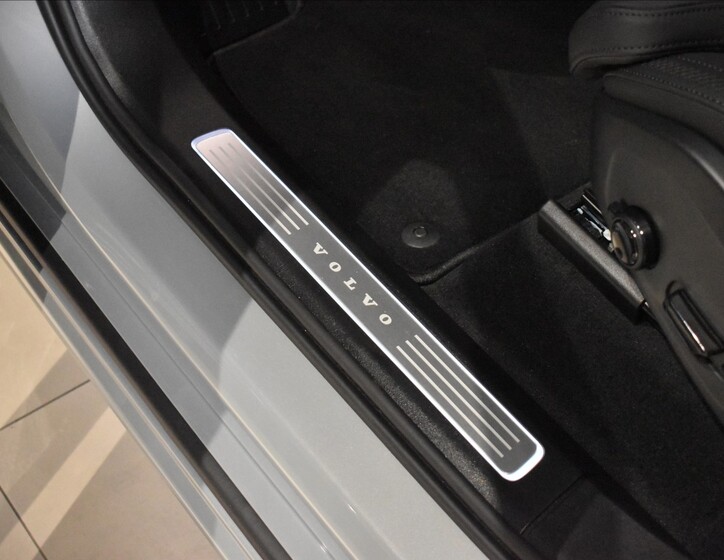 Volvo XC90 13