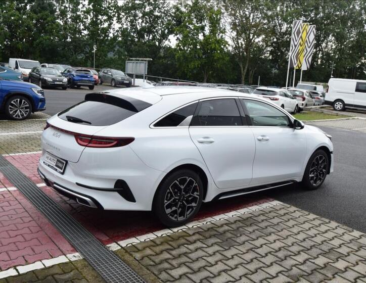 KIA ProCeed 3