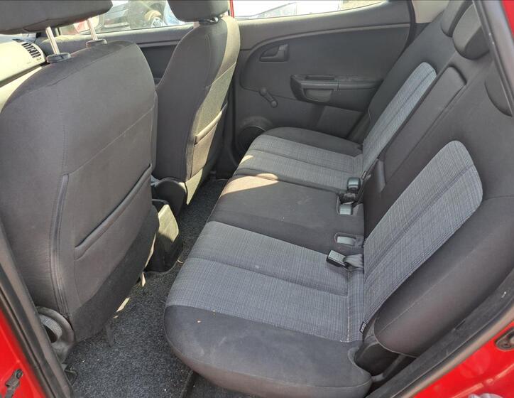 KIA Venga 27