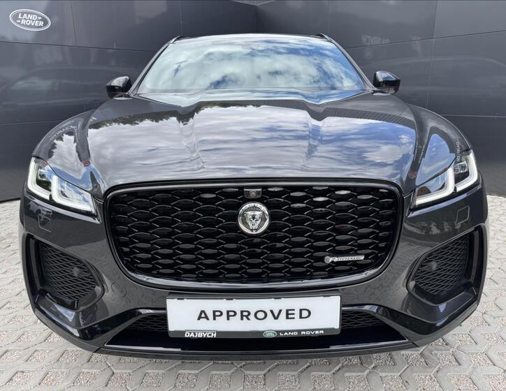 Jaguar F-Pace 4