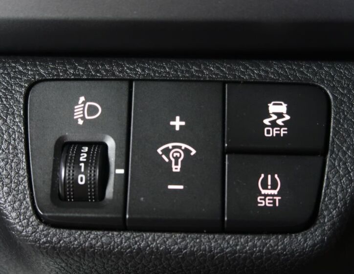 KIA Rio 20