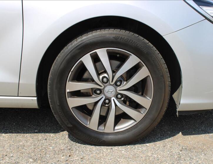 Hyundai i30 25