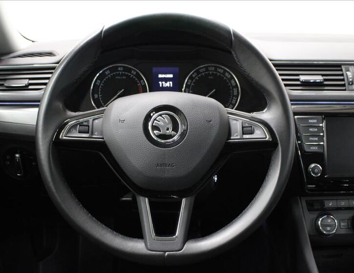 Škoda Superb 18
