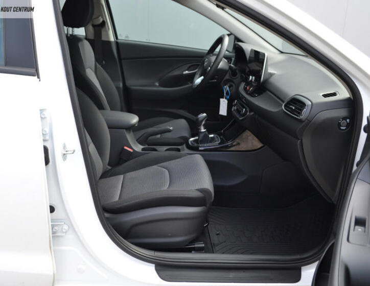 Hyundai i30 11