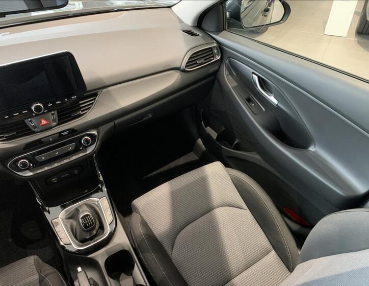 Hyundai i30 17