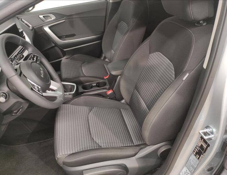 KIA Ceed 8