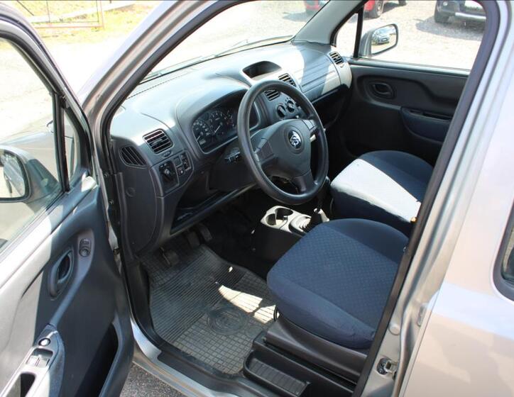 Suzuki Wagon R 9