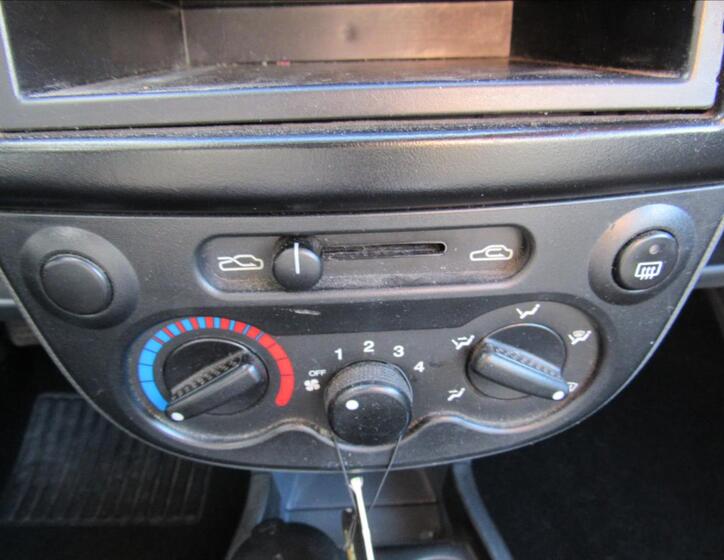 Chevrolet Spark 18