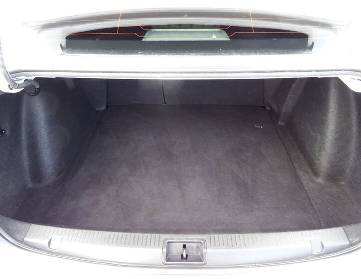 Renault Fluence 19