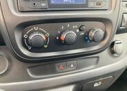 Opel Vivaro 23