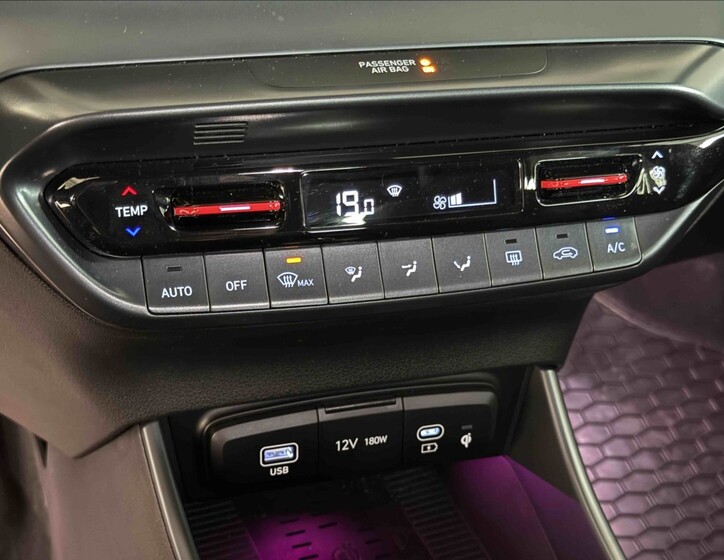 Hyundai i20 12