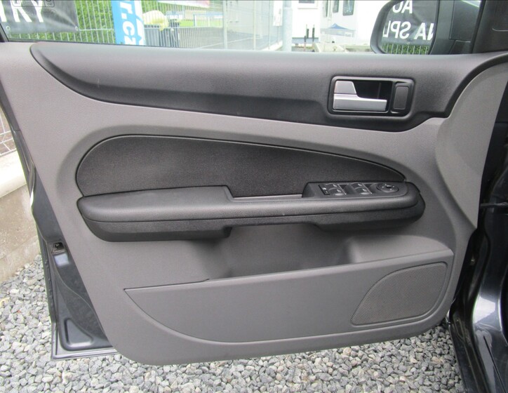 Ford Focus 14