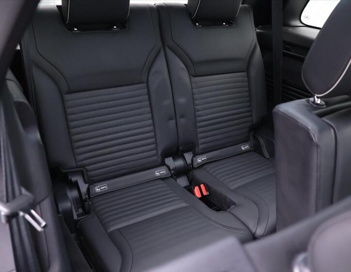 Land Rover Discovery 16