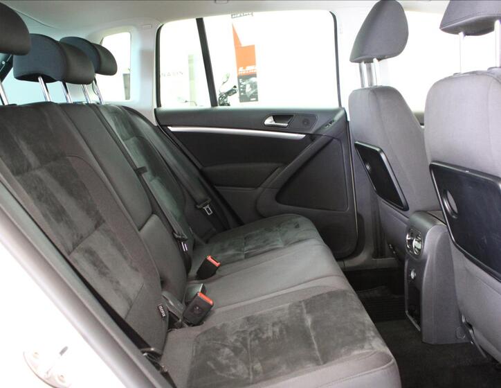 Volkswagen Tiguan 13
