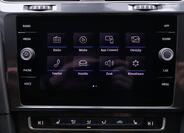 Volkswagen Golf 24