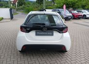 Toyota Yaris 5