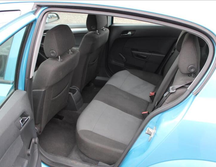 Opel Astra 11