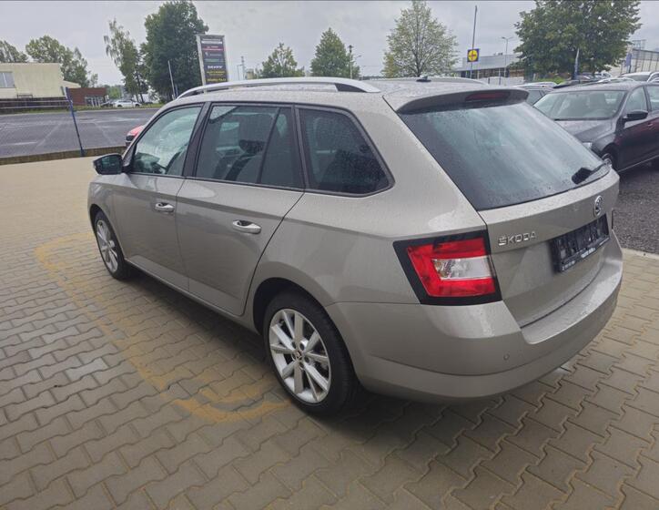 Škoda Fabia 10