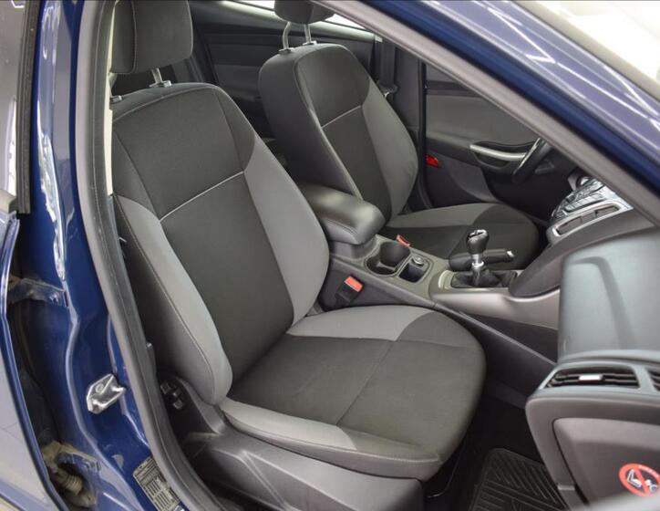Ford Focus 14