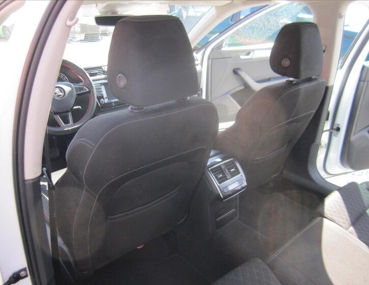 Škoda Superb 29