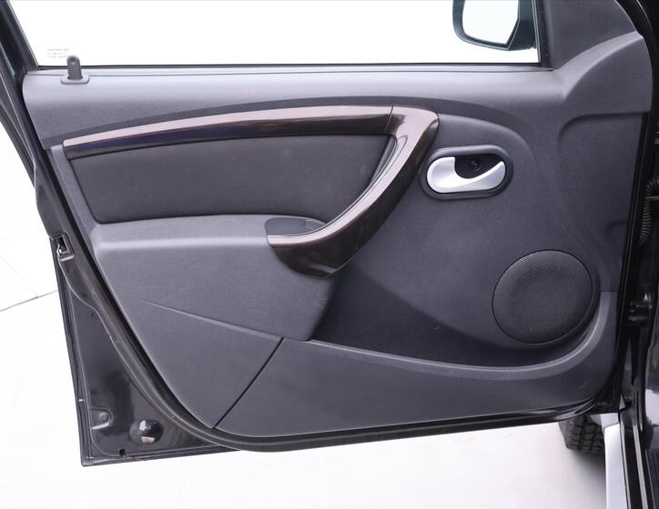 Dacia Duster 11