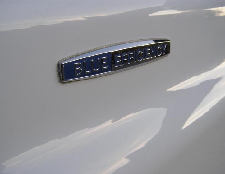 Mercedes-Benz Vito 7