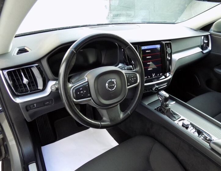Volvo V60 13